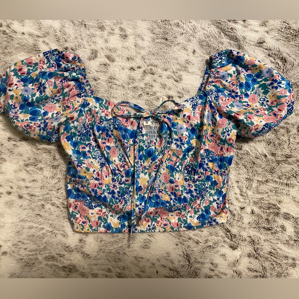 Fancy crop top
